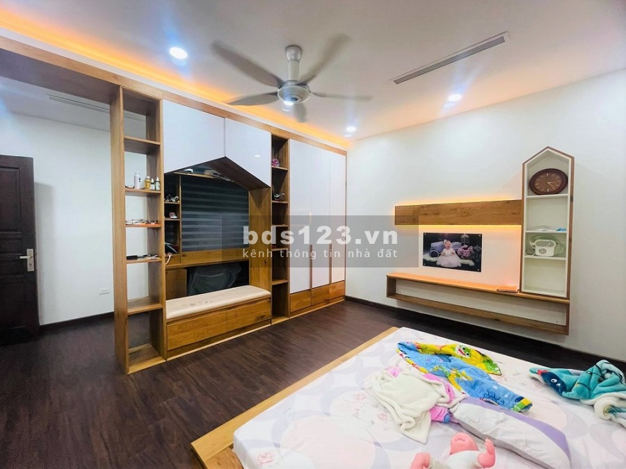 Bán gấp Biệt thự phố Cầu Giấy, KĐT Yên Hòa, lô góc, View Công viên. 120m2 4T MT 11m 28 tỷ