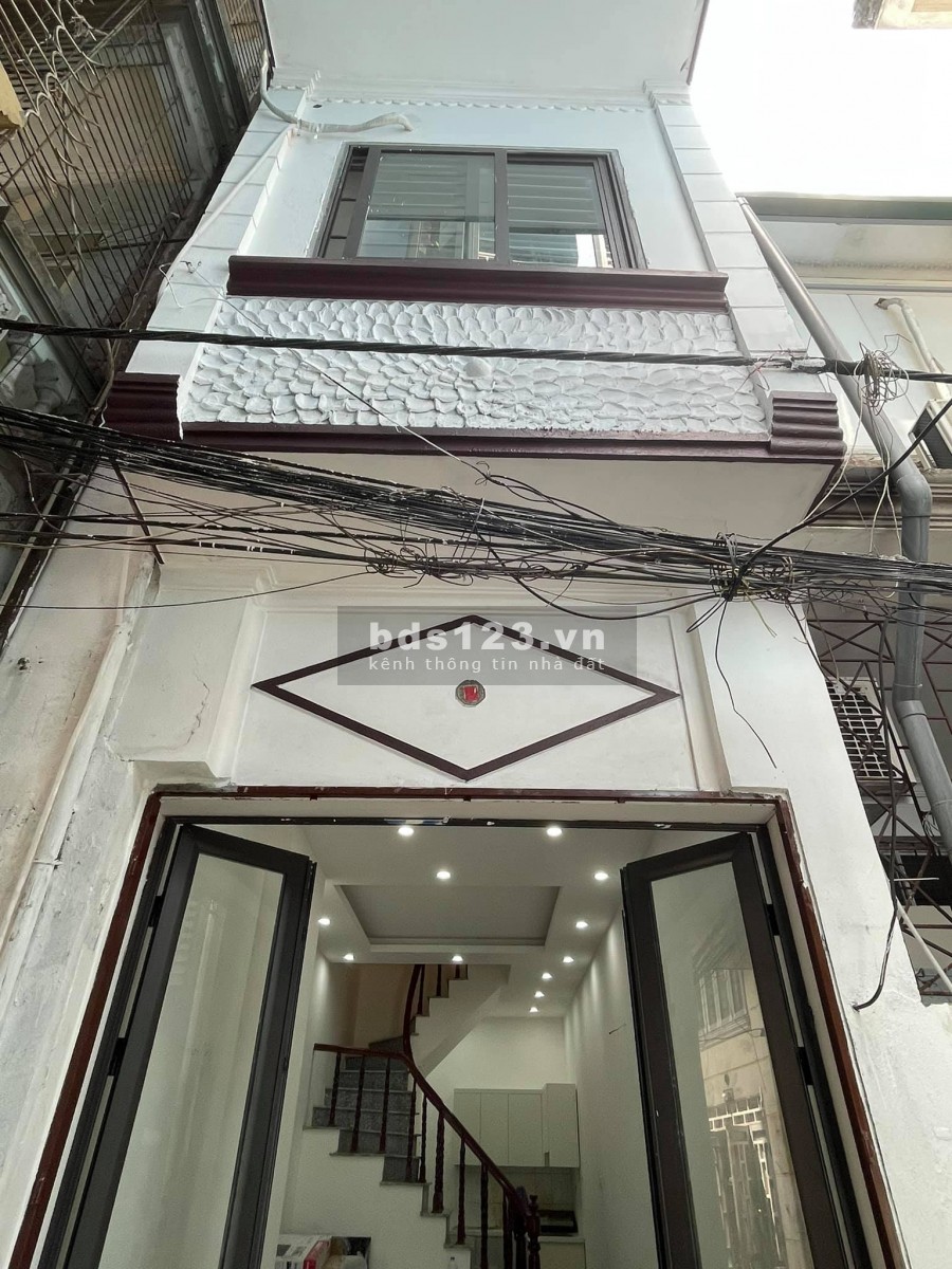 Bán Nhà Minh Khai nguyên căn vị trí không bị khuất, diện tích 30m2, 4 tầng, giá 2,55 tỷ