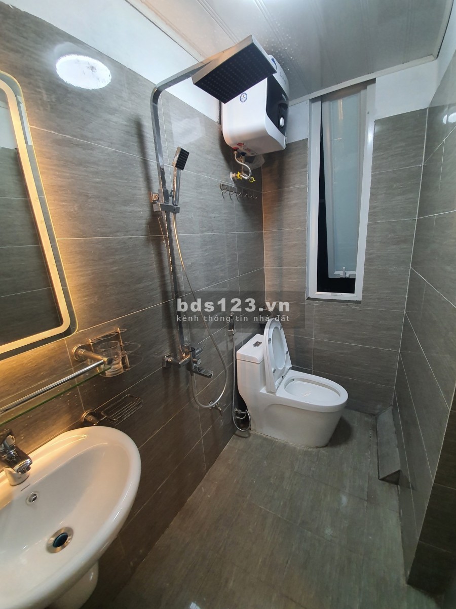 Cho thuê căn hộ full đồ gác xép ban công gần cổng làng Xala, Quận Hà Đông đủ tiện ích