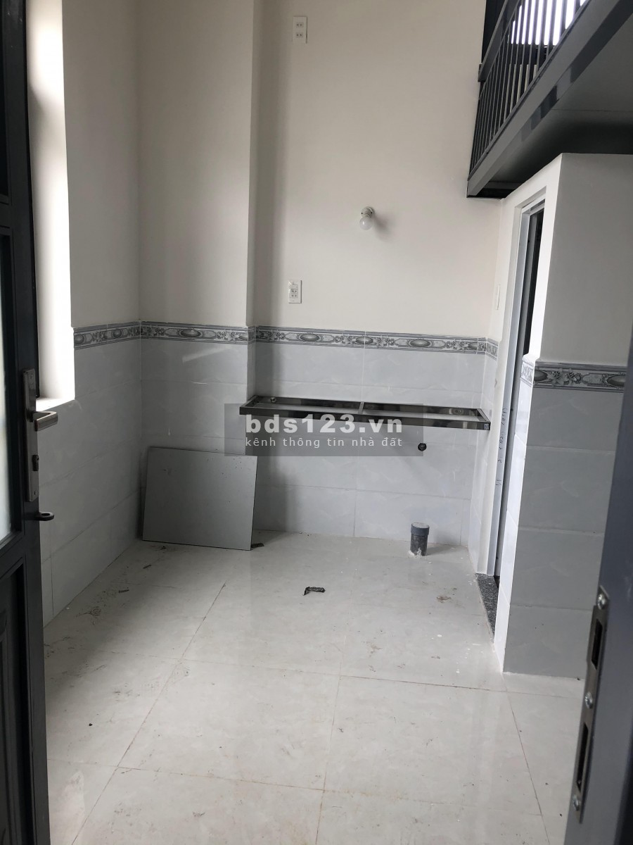 Phòng mới xây 100% Sang Trọng, nội thất cao cấp, có Máy Lạnh, Gác lửng, Bếp, chậu rửa