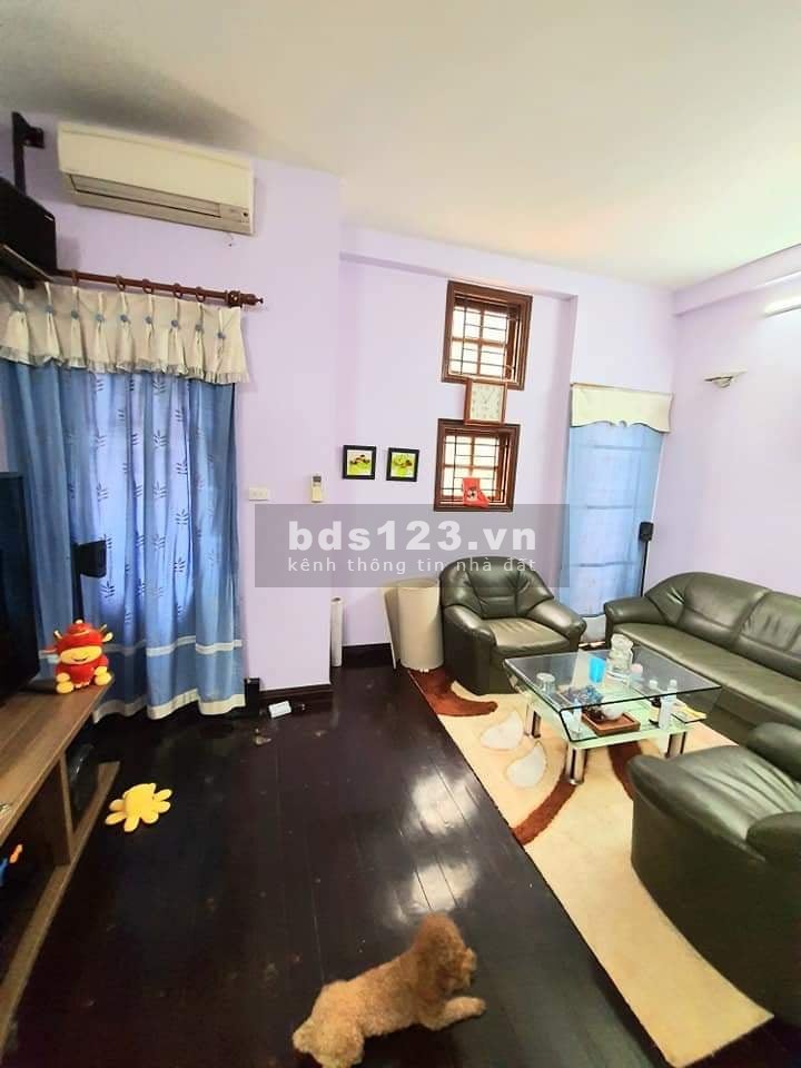 Hạ giá 250 triệu thanh khoản gấp nhà Nguyễn Khang diện tích 41m2 10m ô tô tránh