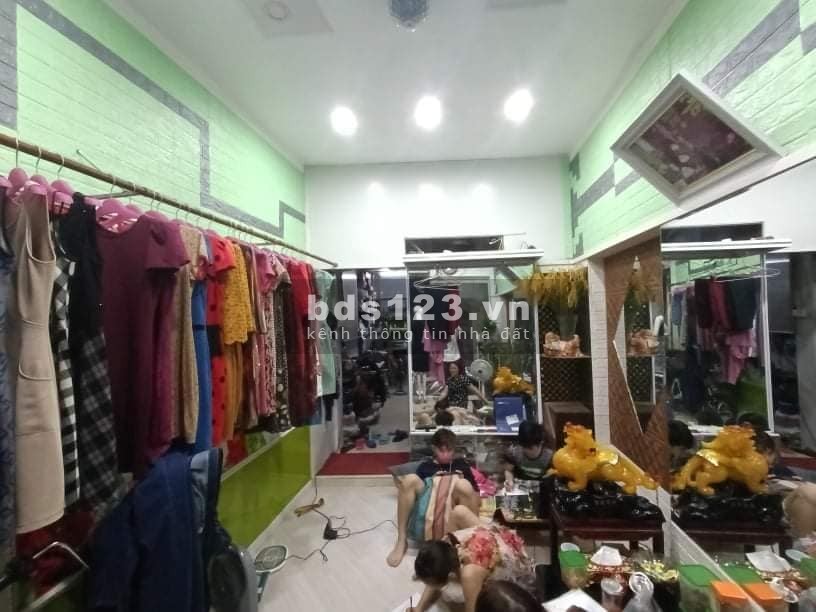 Bán nhà mặt Nguyễn Lương Bằng Đống Đa ngõ kinh doanh, vp 31m giá 4 tỷ hơn.