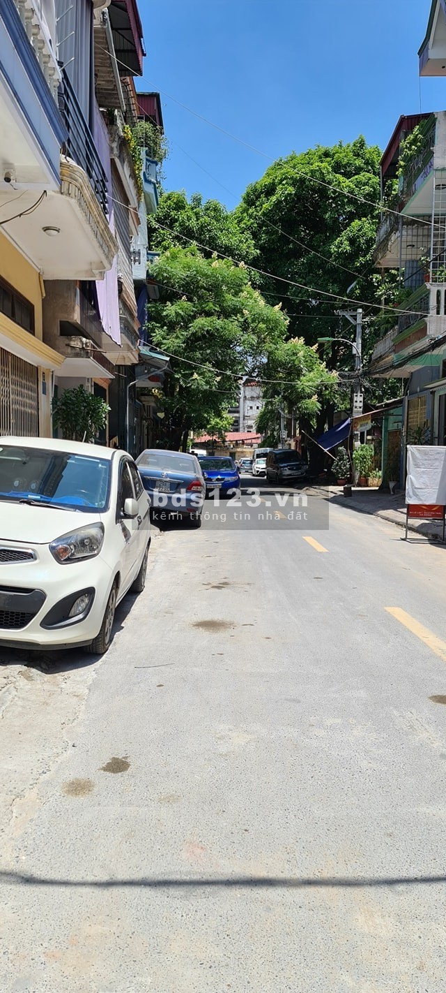 Bán nhà trung tâm Quận Đống Đa ngõ to gần phố lớn, giá bán 1.95 tỷ, số đỏ chính chủ