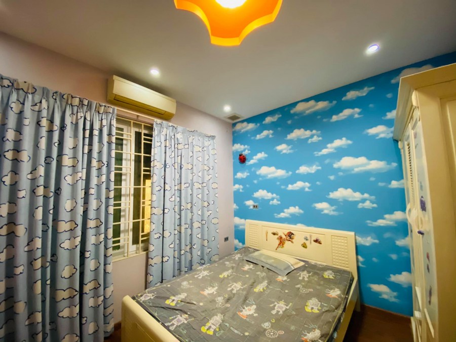 Nhà đẹp khu phân lô, ô tô vào nhà, trung tâm ngã tư Sở, tiện ích đầy đủ, 2 mặt thoáng