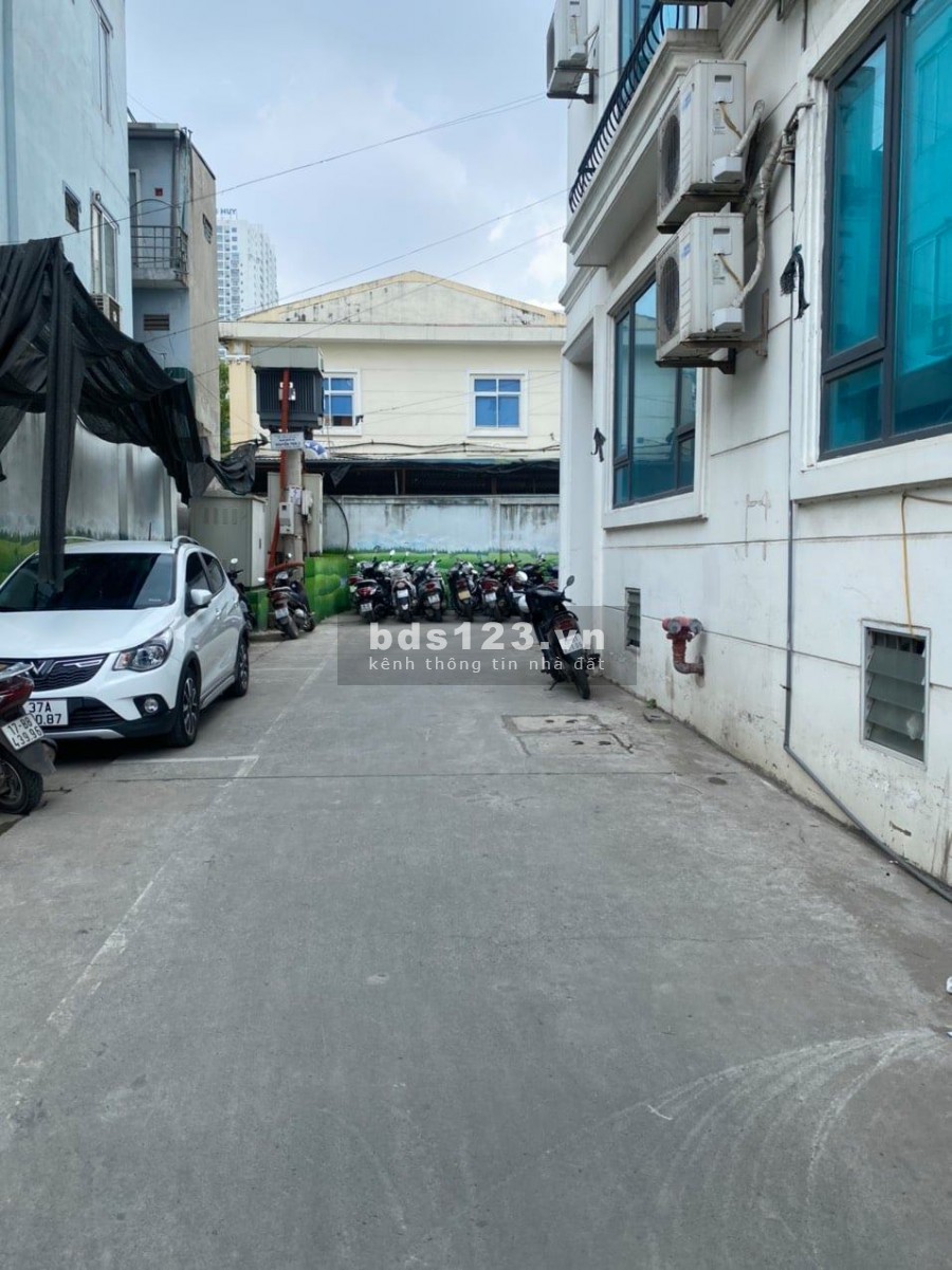Siêu phẩm Thanh Xuân, vị trí lô góc, mặt phố Nguyễn Xiển. 128m. 7 tầng, MT 7m. Giá chào 19.8 tỷ.