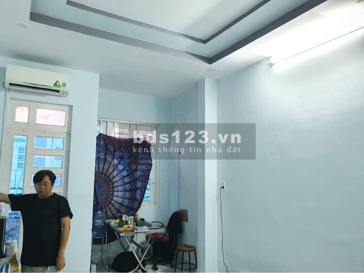 Bán nhà Phan Huy Ích Gò Vấp khu phân lô ô tô tránh, hẻm nhựa, kinh doanh, dt 43m2, giá 4.6 tỷ