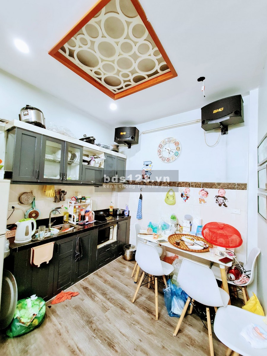 Sang nước ngoài định cư. Cần bán căn nhà tự xây tâm huyết ở Tôn Đức Thắng 28m2 2.3 tỷ