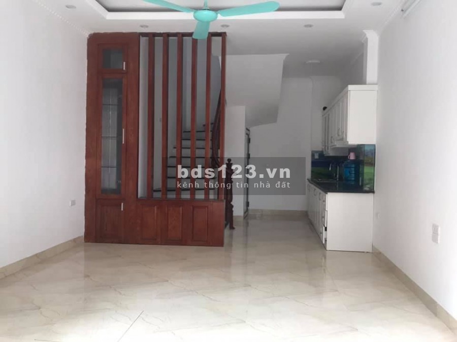 Chỉ 2.95 tỷ sở hữu ngay nhà Kiều Mai sân đỗ ô tô cách đường ô tô tránh chỉ 30m, giá tốt