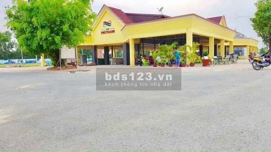 Đất lọt khe khu dân cư Cát Tường - Phú Thạnh khu dân cư, xe qua lại đông, lh 0379926018