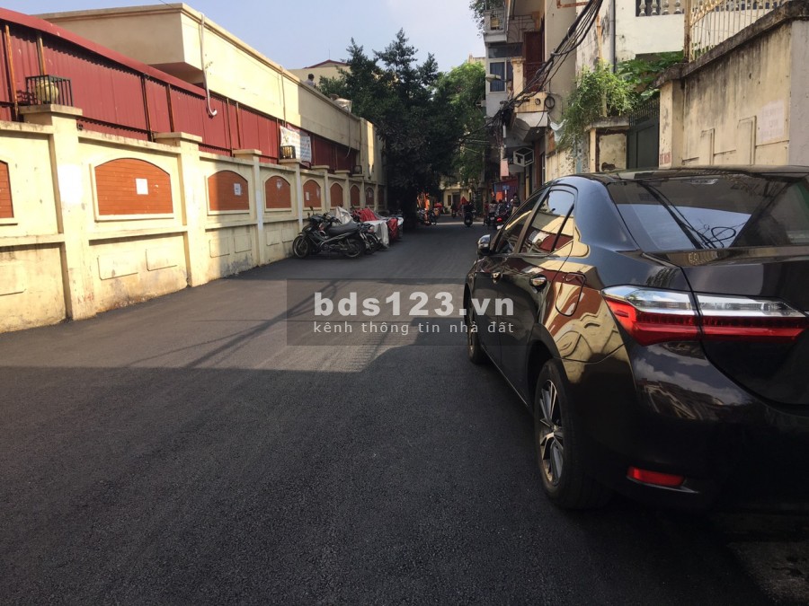 Bán nhà mặt Nguyễn Lương Bằng Đống Đa ngõ kinh doanh, vp 31m giá 4 tỷ hơn.