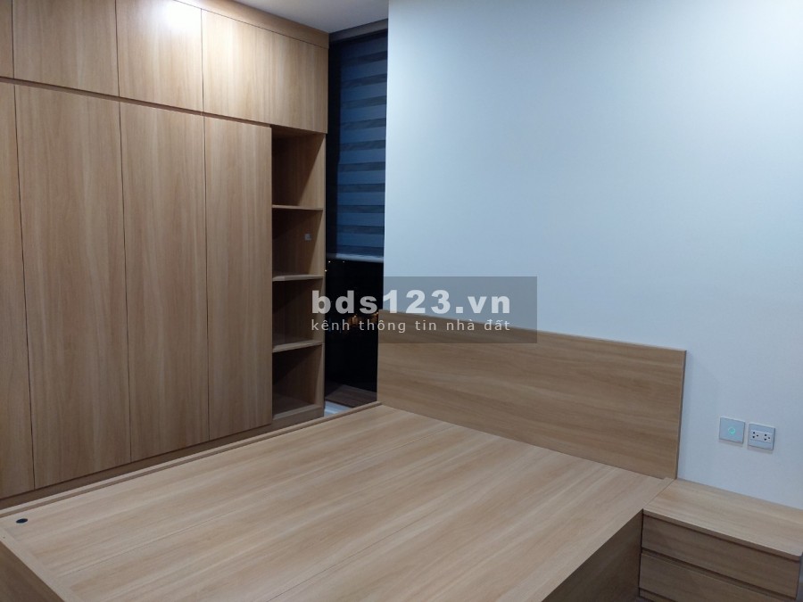 Cho thuê căn hộ cao cấp 3PN full đồ tầng cao Sunshine City, sẵn nhà ở luôn