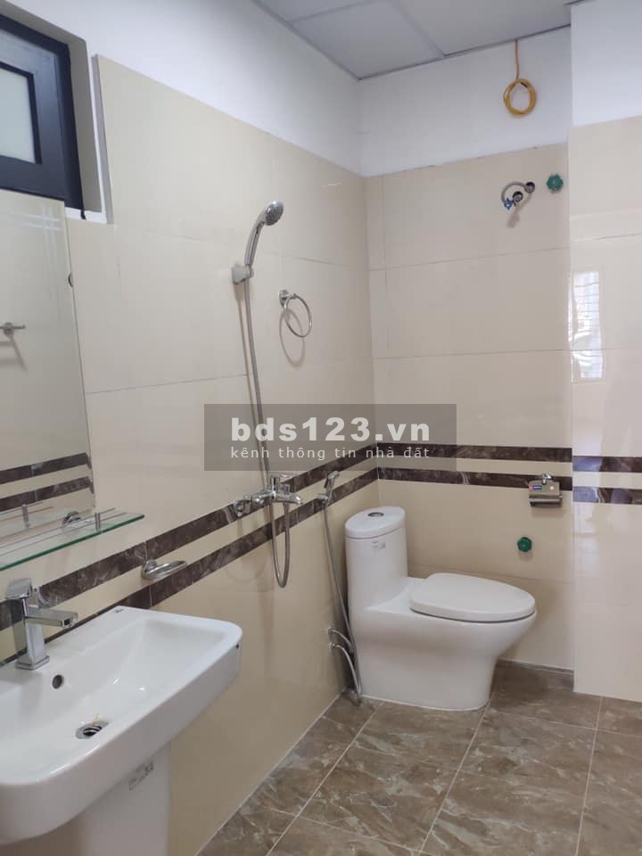 Chỉ 2.95 tỷ sở hữu ngay nhà Kiều Mai sân đỗ ô tô cách đường ô tô tránh chỉ 30m, giá tốt