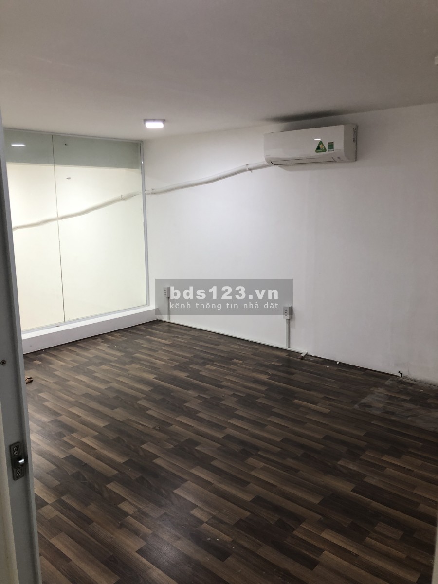 Chính chủ cần bán gấp nhà mặt tiền khu nhà liền kề Quận 7, giá 11 tỷ, giấy tờ đầy đủ, lhcc