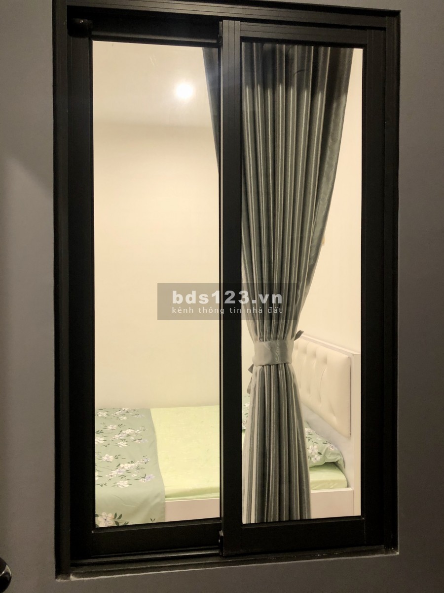 Cho thuê căn hộ chung cư full nội thất 2PN màu hồng dễ thương giá 6 triệu/tháng, lhcc