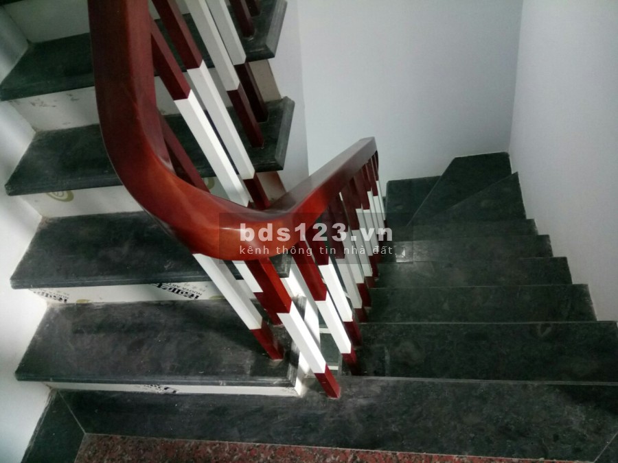 Chỉ 2.95 tỷ sở hữu ngay nhà Kiều Mai sân đỗ ô tô cách đường ô tô tránh chỉ 30m, giá tốt