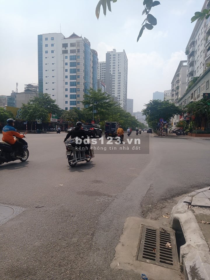 Bán đất mặt phố Trần Thái Tông Cầu Giấy, lô góc, vỉa hè, kinh doanh, dt 100m2 MT 7m, nhỉnh 40 tỷ