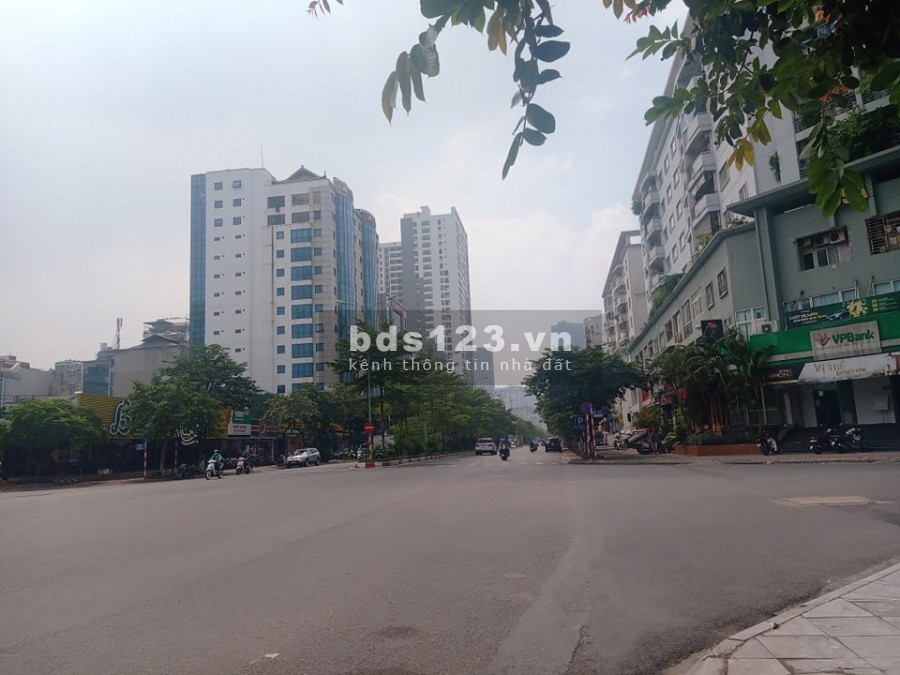 Bán đất mặt phố Trần Thái Tông Cầu Giấy, lô góc, vỉa hè, kinh doanh, dt 100m2 MT 7m, nhỉnh 40 tỷ