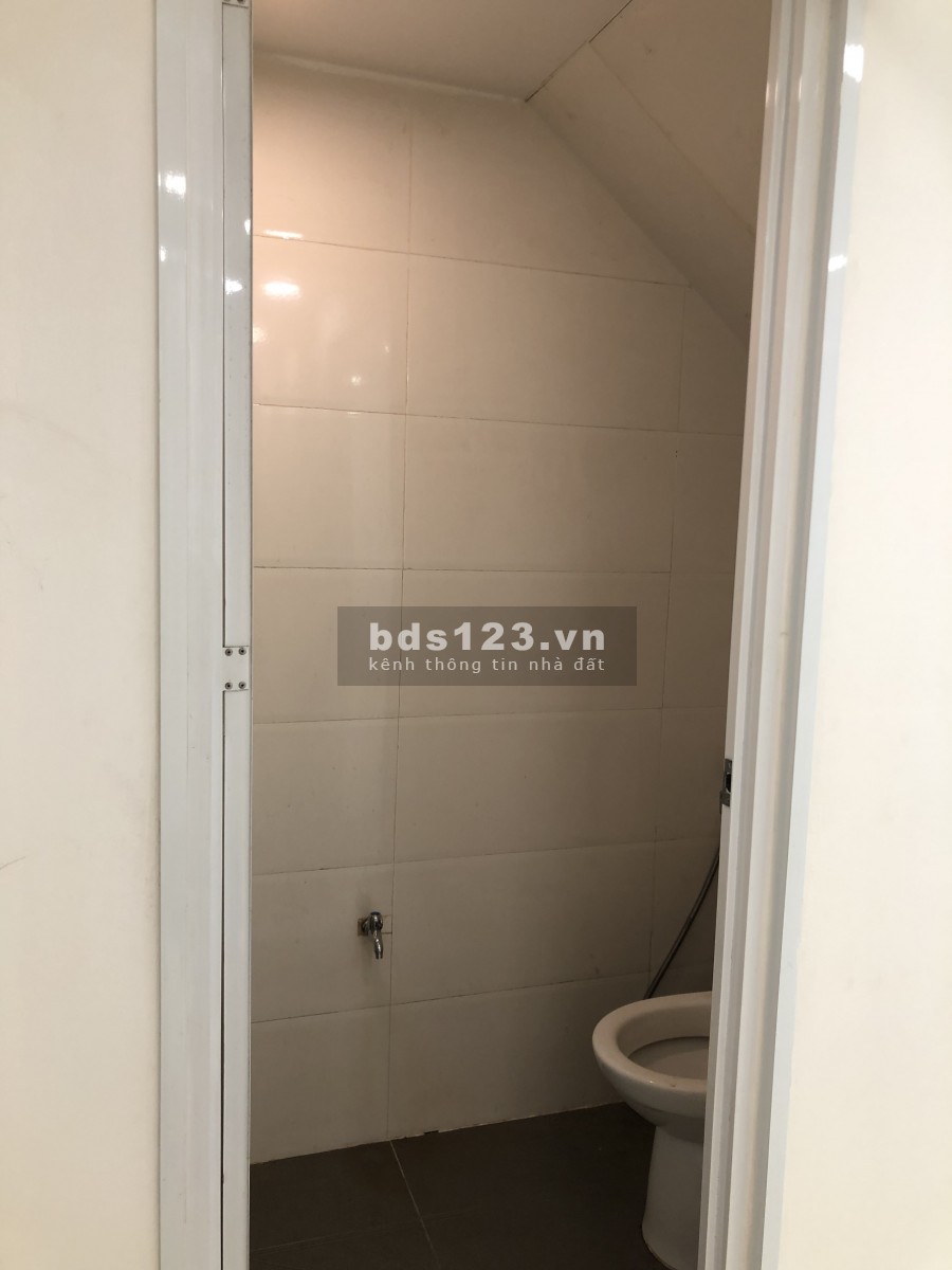 Chính chủ cần bán gấp nhà mặt tiền khu nhà liền kề Quận 7, giá 11 tỷ, giấy tờ đầy đủ, lhcc