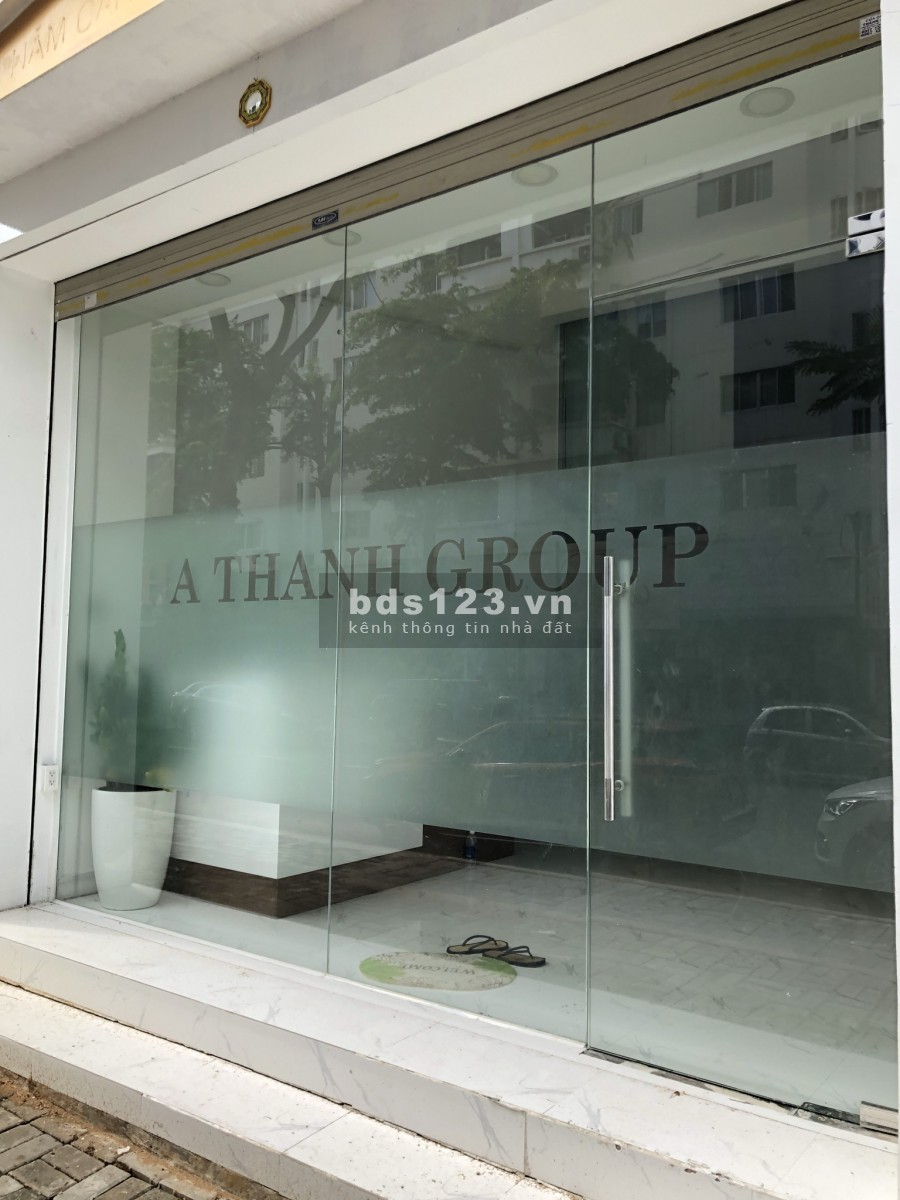 Chính chủ cần bán gấp nhà mặt tiền khu nhà liền kề Quận 7, giá 11 tỷ, giấy tờ đầy đủ, lhcc