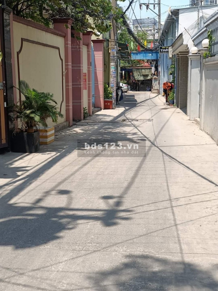 Bán lỗ vốn căn nhà nguyên căn 1 trệt 1 lầu phường 11 Quận Gò Vấp giá bán 3 tỷ 1