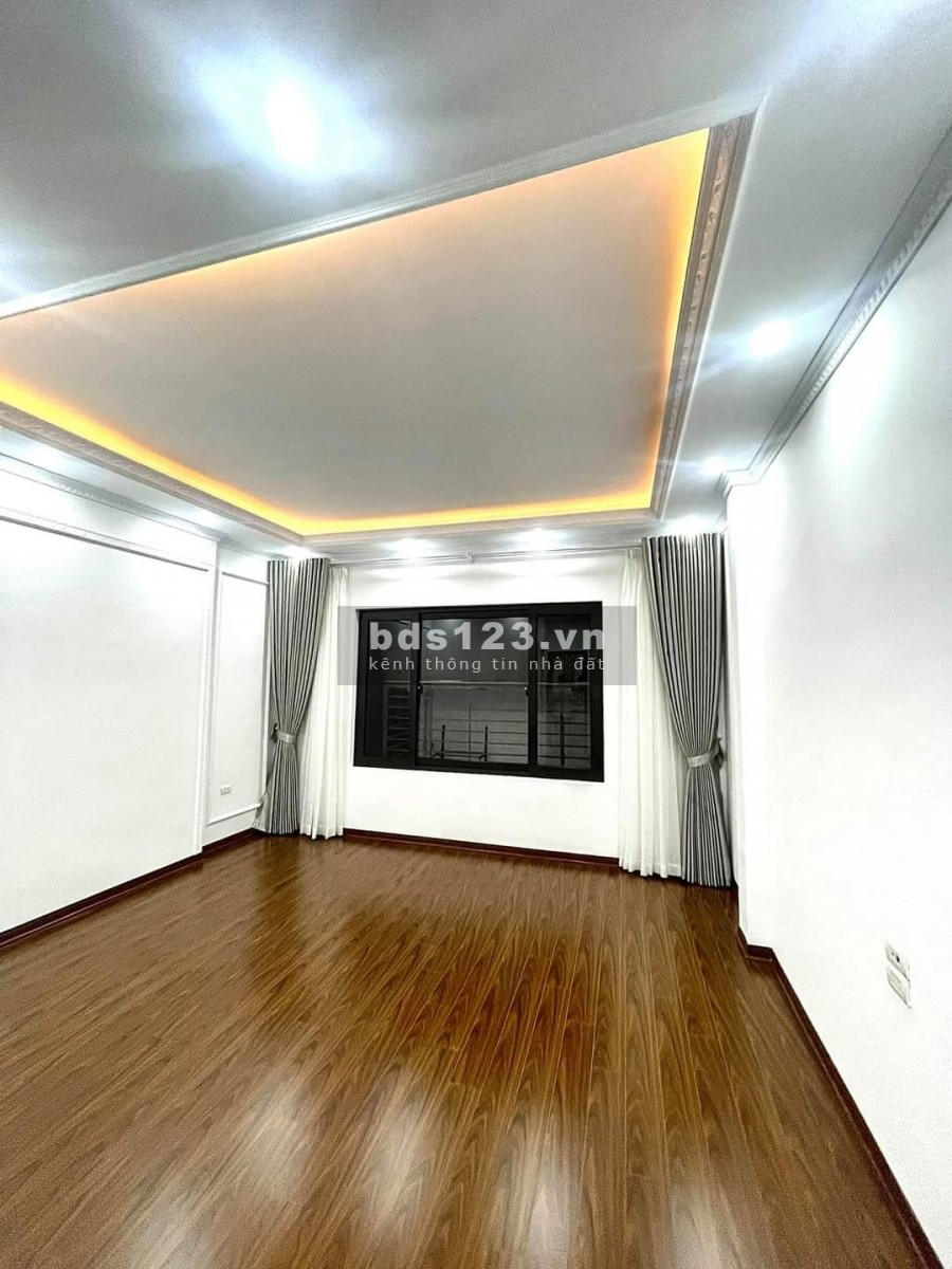 Giá Siêu Rẻ Ngõ 67 Thái Thịnh. Nhà Mới 39m*5T. Chủ Tặng Lại Toàn Bộ Nội Thất
