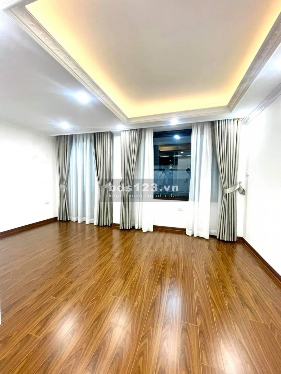 Giá Siêu Rẻ Ngõ 67 Thái Thịnh. Nhà Mới 39m*5T. Chủ Tặng Lại Toàn Bộ Nội Thất