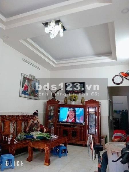 Bán nhà mới xây Quận Tân Phú giá rẻ chỉ 5 tỷ pháp lý đầy đủ, liên hệ 0909194247