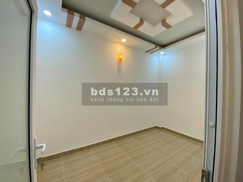 Nhà ngang 4m, hxh, sân ô tô, tặng nội thất, dtsd 44m2 4 tầng, Lê Đức Thọ, Quận Gò Vấp, chỉ 4.8 tỷ