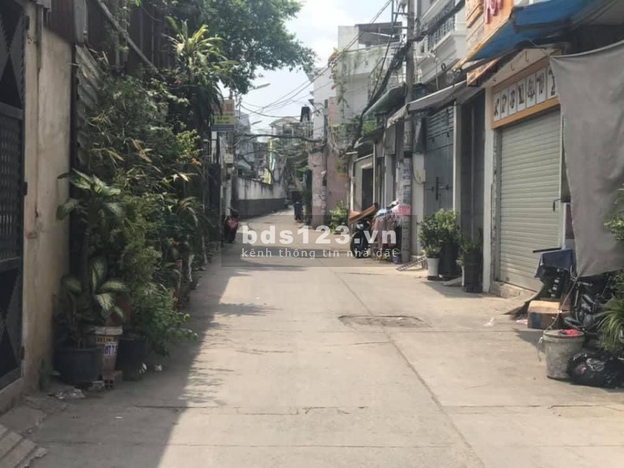 Bán Nhà Gò Vấp, hẻm xe hơi diện tích sử dụng 45m2, đúc kiên cố 2 tầng, 4PN, Giá Rẻ.