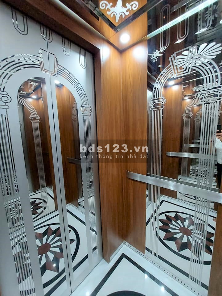 Nhỉnh 10 tỷ diện tích 56m 2, 6 tầng, mặt tiền 5m vỉa hè ô tô tránh kinh doanh Trần Quốc Hoàn PVT
