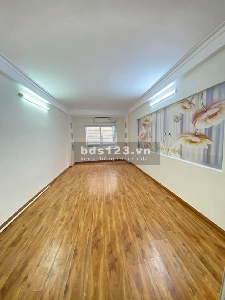 Bán nhà Xuân Đỉnh hiếm trong tầm giá tiện đầu tư, diện tích 30m2, giá bán nhanh 2.35 tỷ