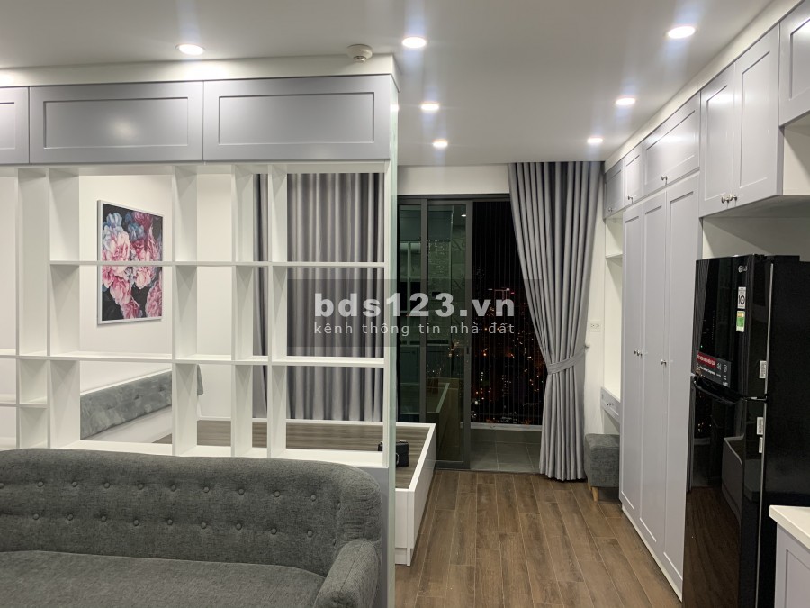 Xách vali về ở ngay căn hộ 1PN tại chung cư Vinhomes D'capitale giá cho thuê 9 triệu/tháng