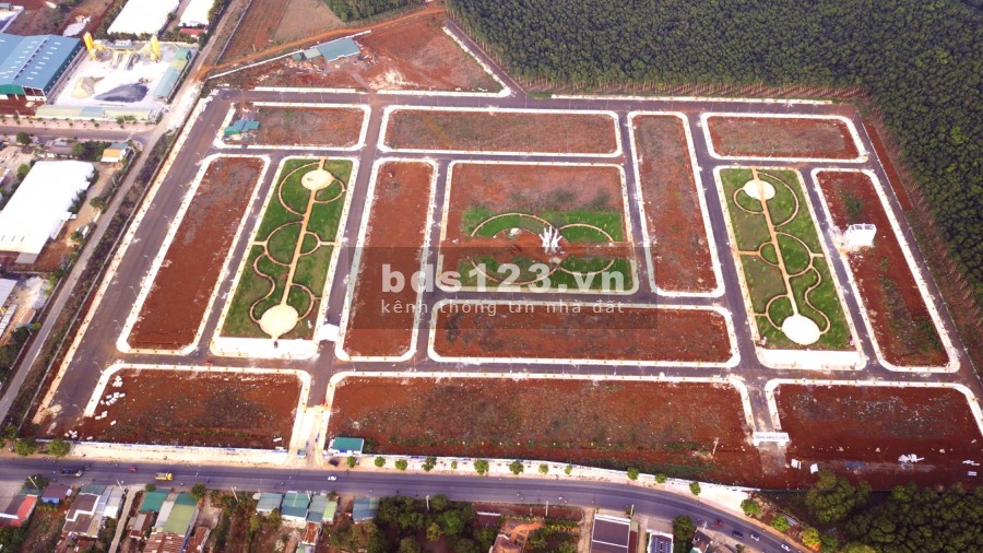 Bán gấp lô đất nền Tp Buôn Ma Thuột đường 14m, giá chỉ từ 2 tỷ, pháp lý đầy đủ, sổ đỏ trao tay