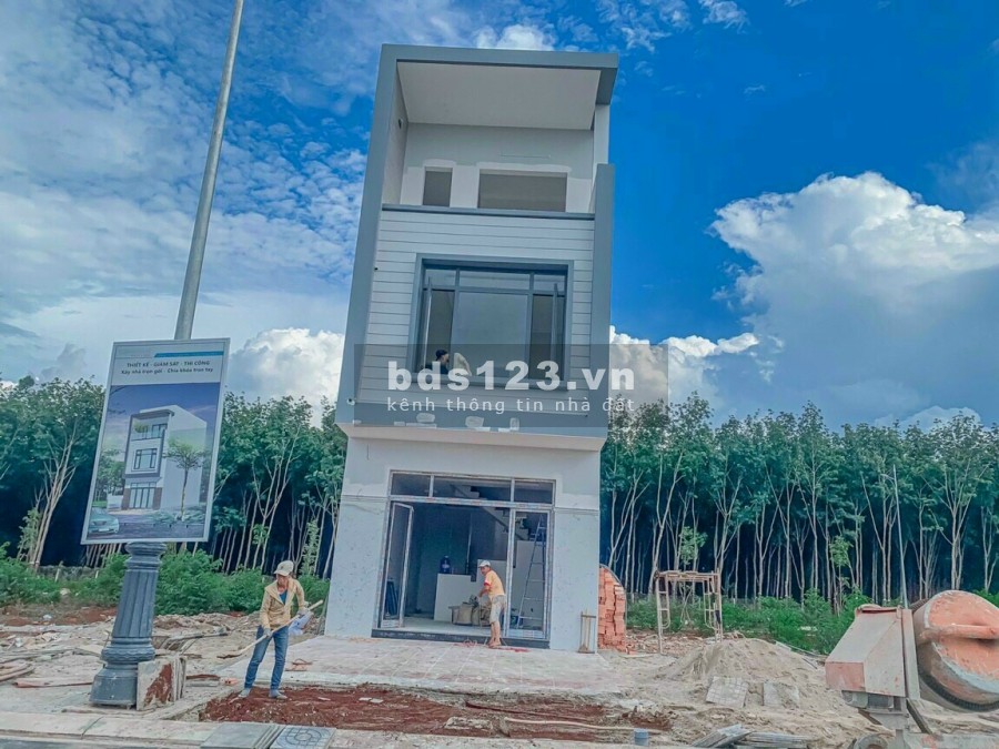 Bán gấp lô đất nền Tp Buôn Ma Thuột đường 14m, giá chỉ từ 2 tỷ, pháp lý đầy đủ, sổ đỏ trao tay