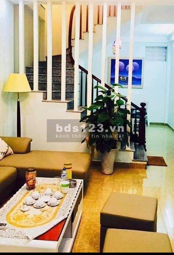 Bán Nhà Kim Giang, 5 tầng diện tích sử dụng 32m2, Nhà đẹp siêu hiếm, ô tô, giá 2 tỷ hơn