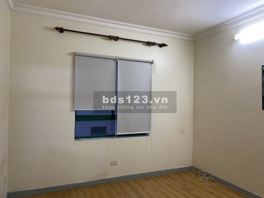 Cho thuê gấp căn hộ CC 18T1 THNC 120m2, 3 phòng ngủ đồ cb, ở or làm VP giá 11tr. LH: 0903296691