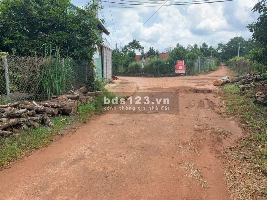 Bán gấp lô đất diện tích 3.038m2 ngay thành phố Long Khánh gía bán 1.8 tỷ/1000m2