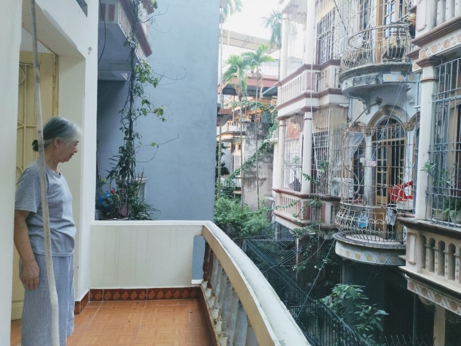 Bán nhà nguyên căn Thịnh Quang, Quận Đống Đa, dtsd 41m2 3 tầng, giá bán hợp lý 3.25 tỷ