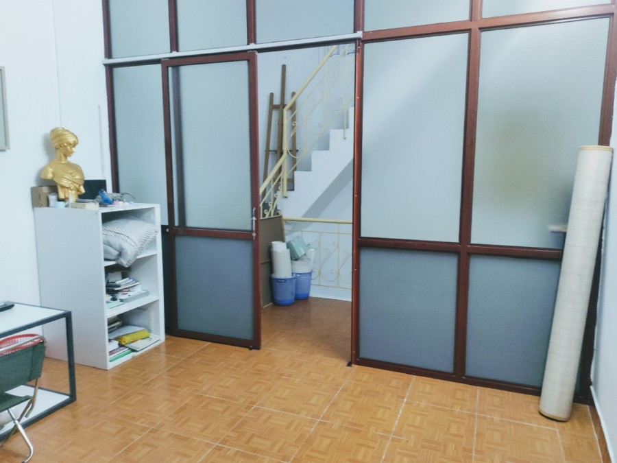 Bán nhà nguyên căn Thịnh Quang, Quận Đống Đa, dtsd 41m2 3 tầng, giá bán hợp lý 3.25 tỷ
