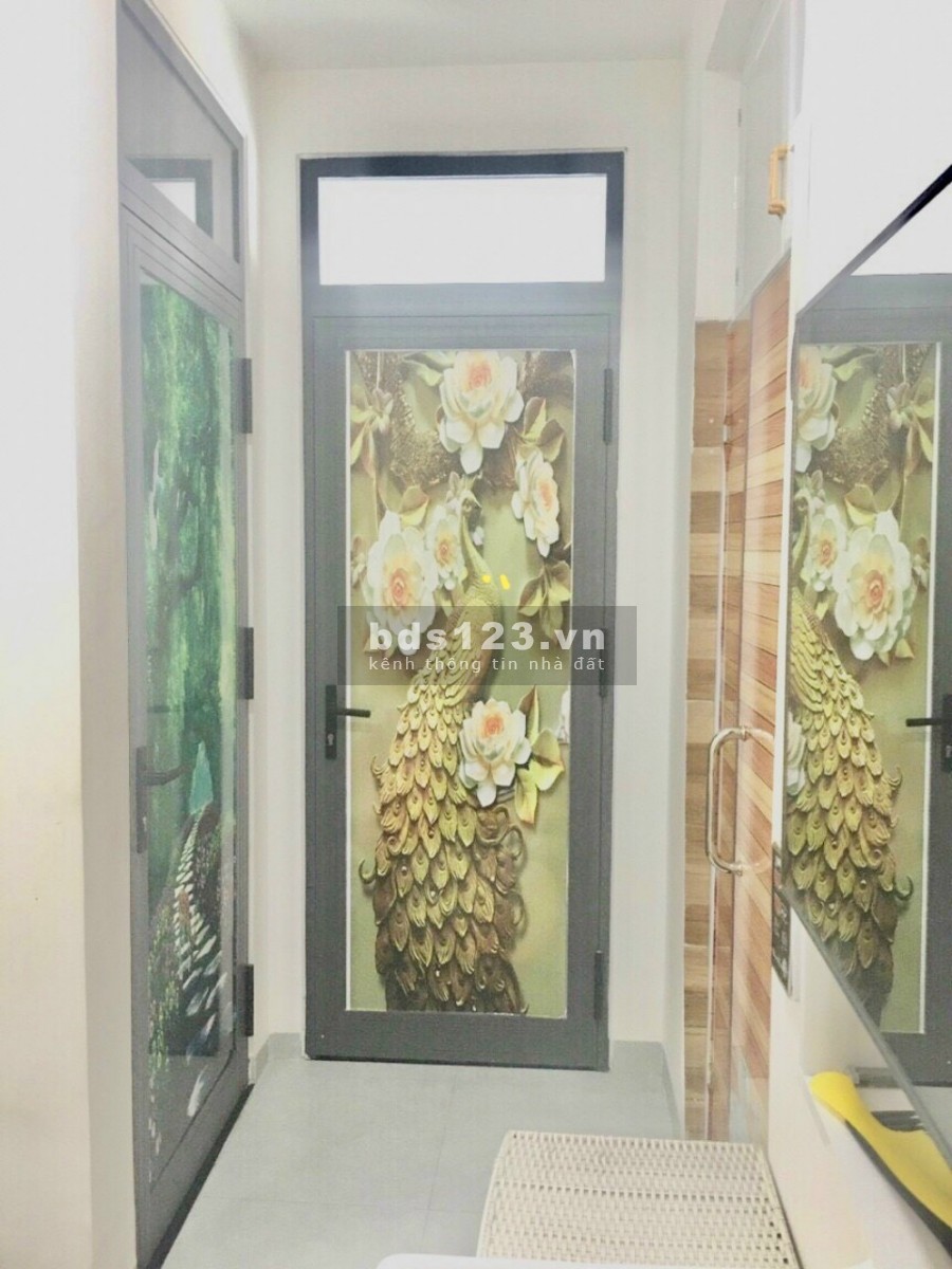 Bán nhanh nhà 3 tầng lô góc, phường Ngọc Hiệp cách 23/10 chỉ 15m giá thương lượng