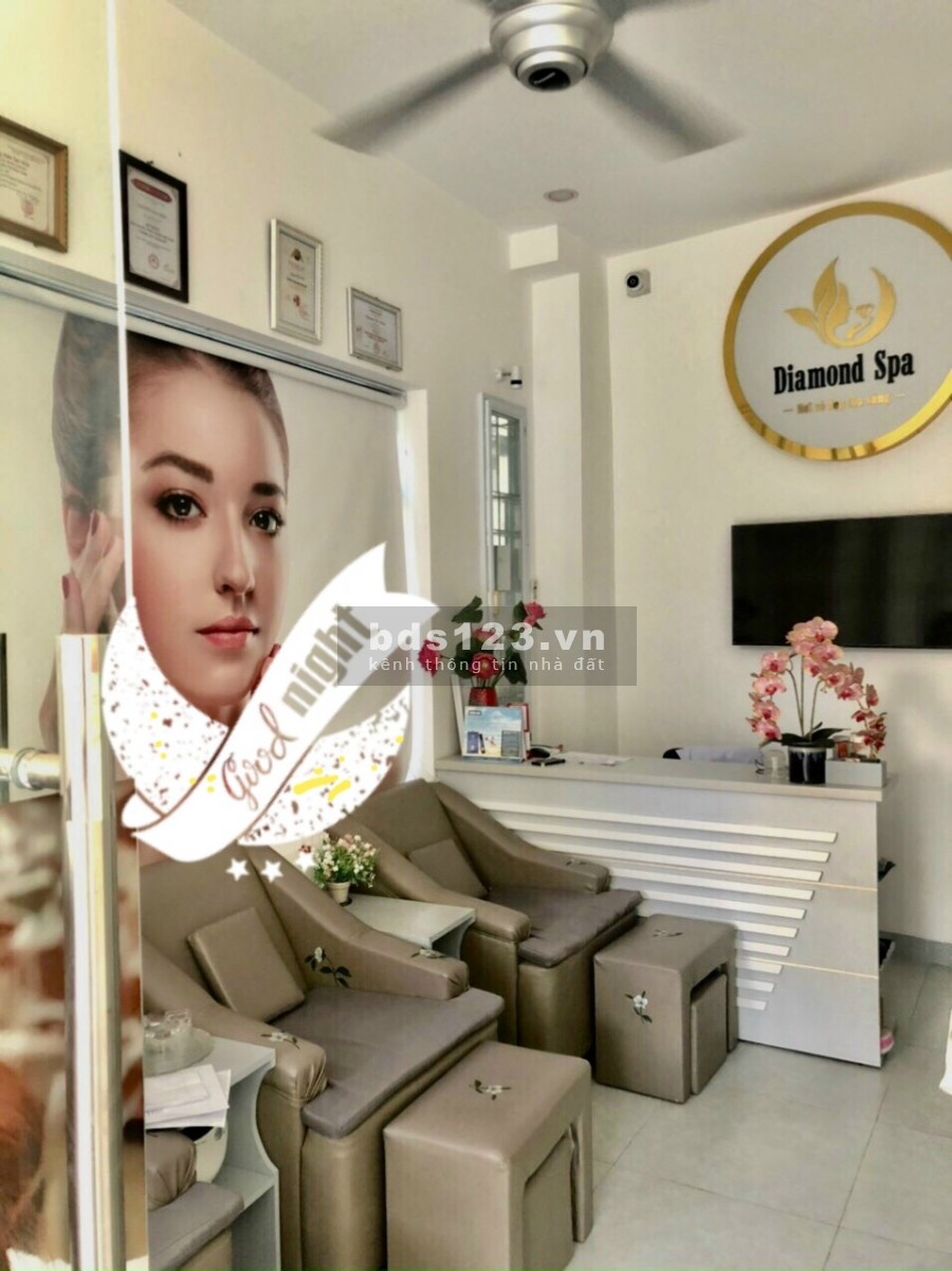 Bán nhanh nhà 3 tầng lô góc, phường Ngọc Hiệp cách 23/10 chỉ 15m giá thương lượng