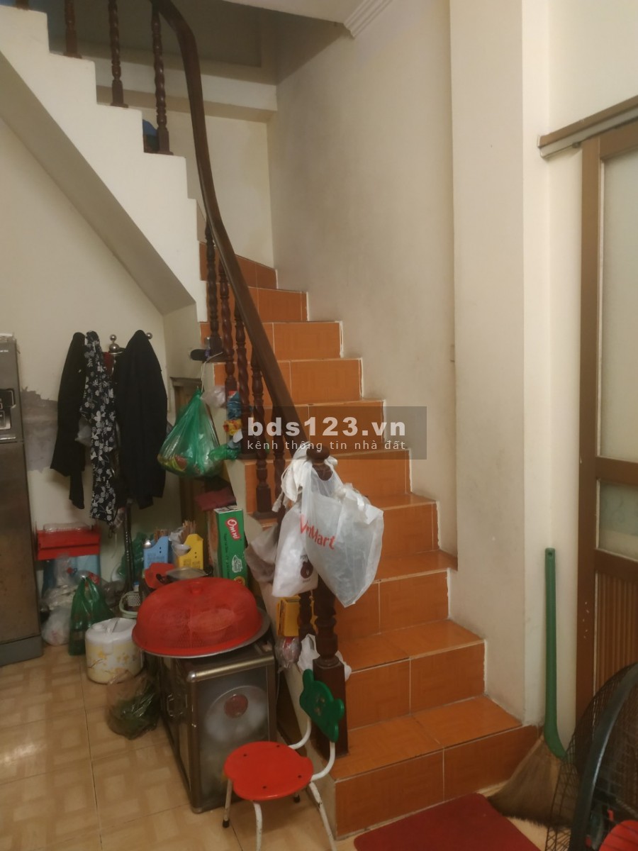 Bán nhà mặt ngõ phố Hàng Bún, diện tích 60m2, giá 13,5 tỷ. Có thương lượng.