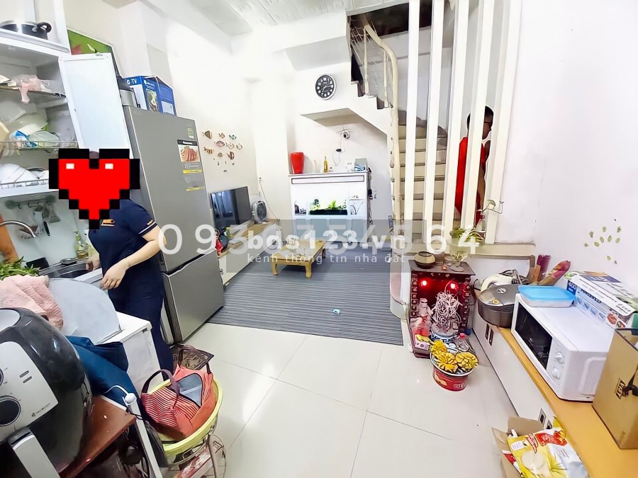 1 tỷ 5x, 20m2x2T. Chính chủ bán nhà phố Mai Hắc Đế SỔ ĐỎ RIÊNG, ở gia đình nhỏ hoặc cho thuê homestay đều đẹp