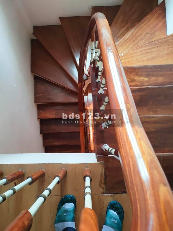 Bán nhà mặt ngõ Thái Hà ô tô tránh, KD 50m2 x 7 tầng thang máy giá 16 tỷ. LH 0912442669