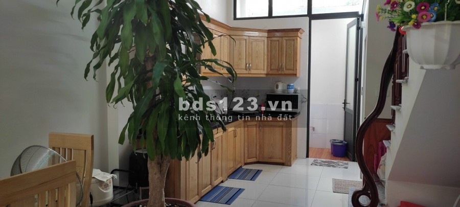 Bán nhà ngõ phố Kim Sơn, Hải Dương, diện tích 53.8m2, mt 3.8m, 3 ngủ, đường ô tô, cực xịn