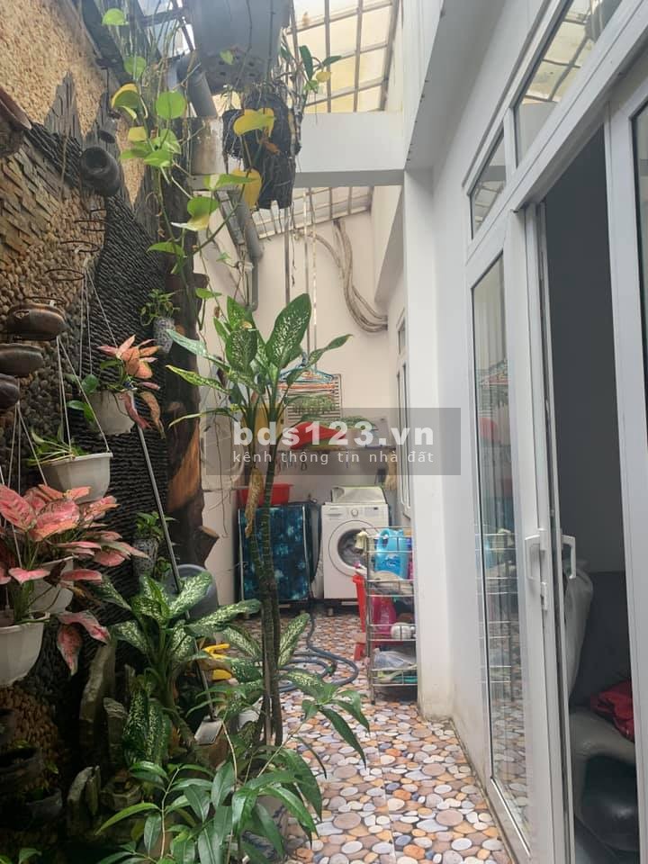 Nhà MT đường Văn Chung, Tân Bình, diện tích sử dụng 120m2, 7 tầng, giá bán 25 tỷ