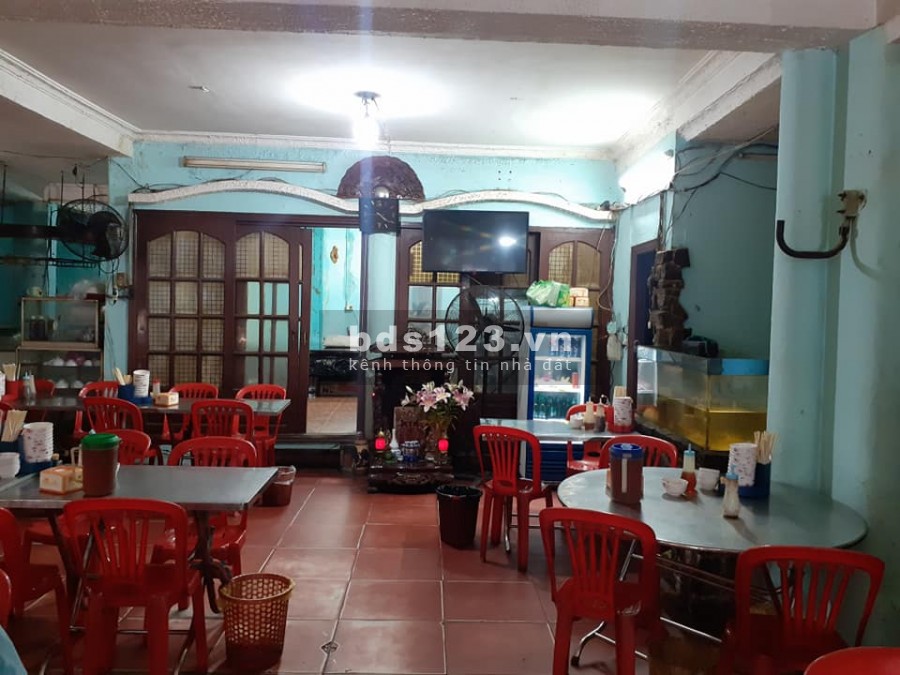 Cần bán nhà ngang 15m Đường Yên Thế Phường 2 Tân Bình 214m2, 4 tầng giá 70 tỷ.