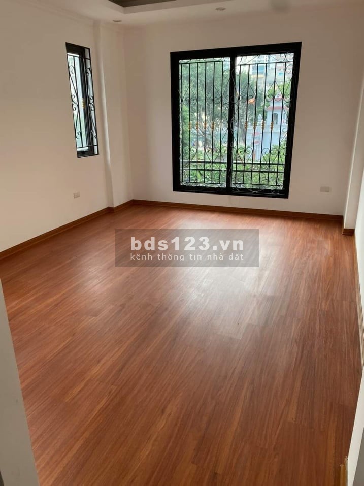 Nhà Trần Bình diện tích 39m2 giá 6.5 tỷ thiết kế đẹp gara ô tô kinh doanh văn phòng lhcc