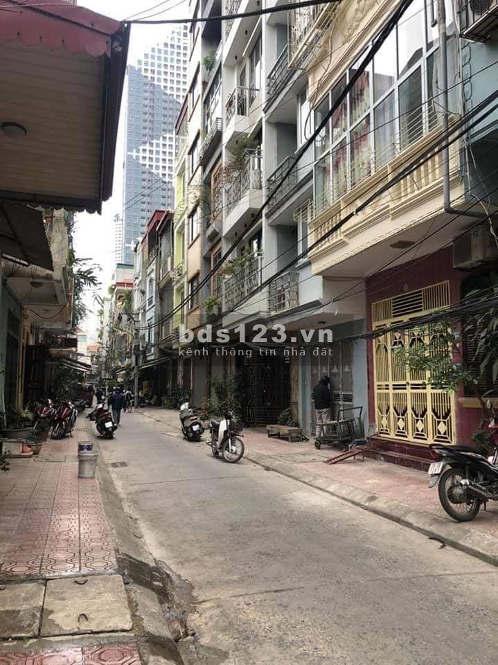 Bán nhà mặt phố Huỳnh Thúc Kháng khu dân trí cao, ô tô tránh, dtsd 34m2, giá 3,6 tỷ