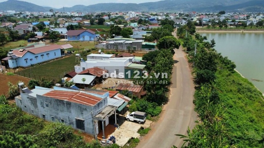 Bán đất view hồ Nam Sơn 1 nền duy nhất cực đẹp liên hệ chín chủ 0783252345